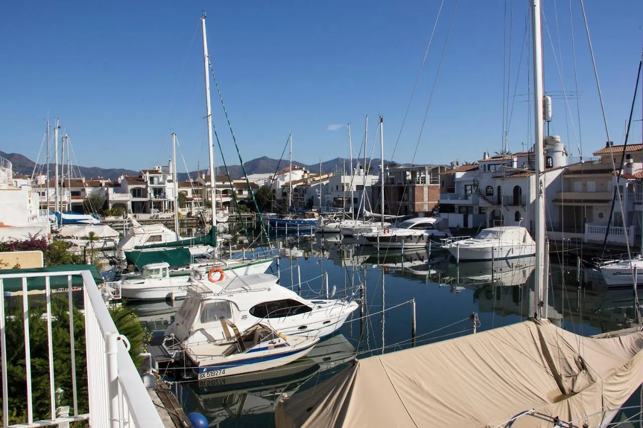 Apartmán Port Argonautas 49 1º Empuriabrava 0*,  Španělsko
